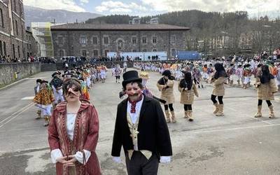 Oñatiko Aratuste txikiak eta 'Potx eta Lotx Inauterietan' ikuskizuna, jaiekin hasteko