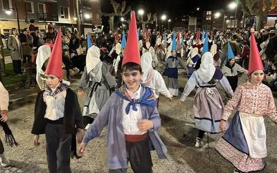 Sorgin-dantzan ateratako argazkiak