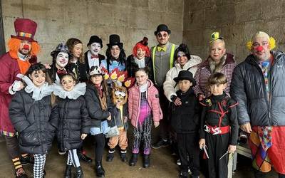 Eguraldi txarrak ez du Eskoriatzako giroa zapuztu