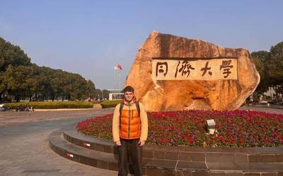 “Txinan etorkizunean bizi dira; eraikin guztiak erraldoiak, dira baita leku urrunetan ere”