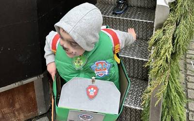 Haurrek mustu dituzte ihote ospakizunak