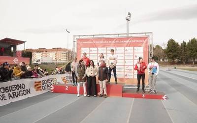 Hirugarren izan da Helene Alberdi distantzia erdiko Espainiako duatloi txapelketan