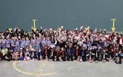 Aratosteetako umeen dantza erakustaldian parte hartze handia izango da