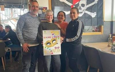 [ARGAZKI GALERIA]: Larrano tabernak irabazi du Abadiñoko Inauterietako Lehiaketan dekorazio onenaren saria