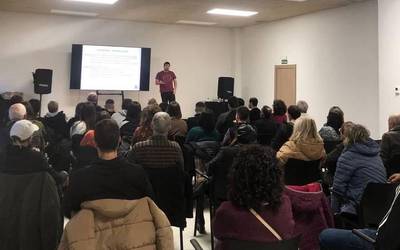 AHTk Arbizun dituen bi alternatibak azaldu dituzte