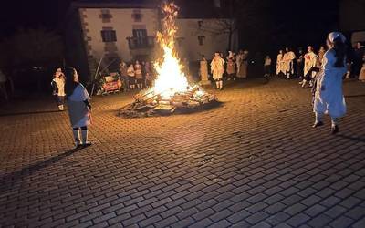 Astearte ihoteen balorazioa eta kantaera berriak