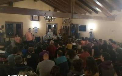 Nokonoren kontzertua eta mus txapelketa izanen dute larunbatean Anizen