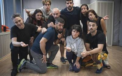 Antzerki inprobisatu saioa eskainiko du Supitukik gaur iluntzean, Etxeluze gaztetxean