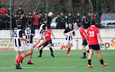 Nafarroako ligan ari diren futbol talde nagusiek etxean jokatuko dute eta Gipuzkoan ari direnek kanpoan