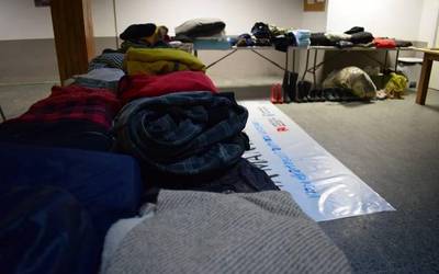Neguko arropak banatuko dituzte gaur Etxape zentro sozialistan