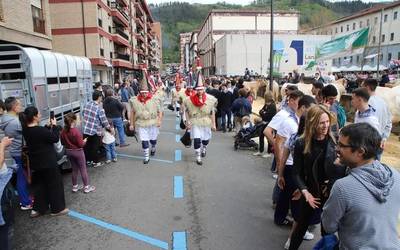 Azoka, tailerrak eta beste aurtengo Erramu-zapatuan