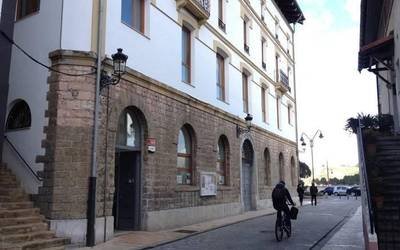 Martxoaren 17ko greba orokorra lantzeko bilera irekia deitu dute biharko