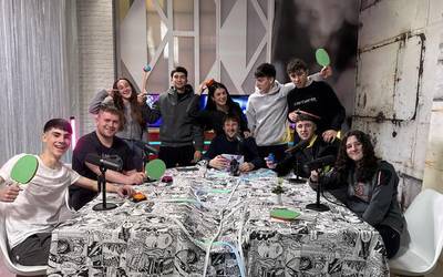 Galdegazte saio ganberroa martxan, ikasleak elkarrizketatzaile eta zirikatzaile