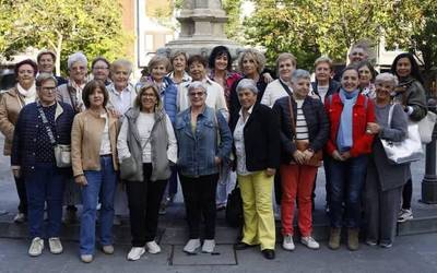 Loraldi elkarteak emakumeen eta gizonen berdintasunerako zirgari saria jaso du, Bizkaiko Foru Aldundiaren eta BBKren eskutik