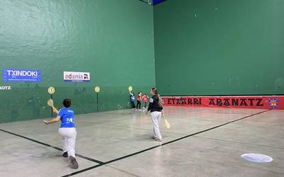 Larruzko pala partidak Bakaikun