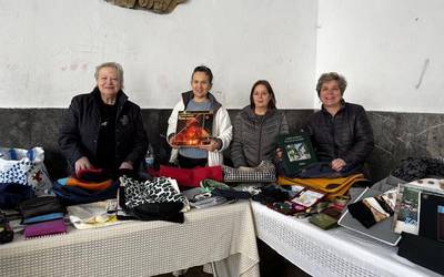 Debako Liburu Solidarioak Taldeak 563 euro bildu ditu aurreko astean egindako bigarren eskuko azokan