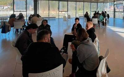 Festa batzordearen funtzionamenduaz "hausnarketa sakona" egin dute 30 herritarretik gorak