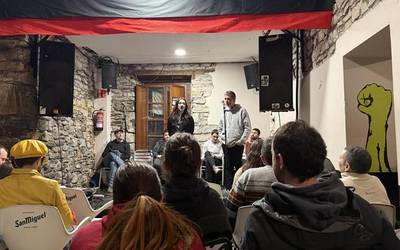 Herriarteko bertso txapelketa jasoko du Aretxabaletako Karmele Igartua aretoak