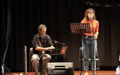 'Esne berriketan' bertso saio literarioa aurkeztuko dute igandean Elizondon