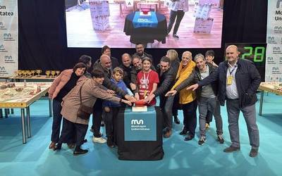 Trebetasuna, elkarlana eta ilusioa barra-barra First Lego League txapelketako Arrasateko finalean