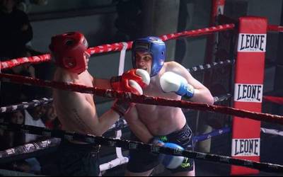 Probalekua ere hartu du kickboxingak