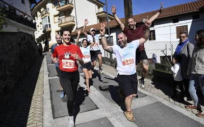 Jokin Tolosa eta Irati Larrañaga garaile Aiako mendi lasterketa berrituan