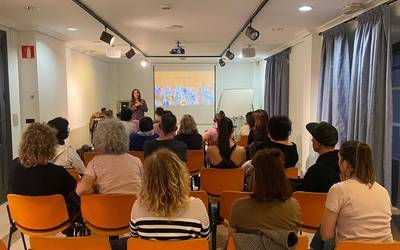 Kulturartekotasuna landu dute Eli Domingezekin