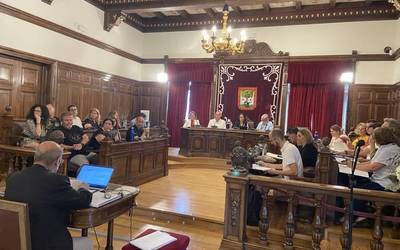 EAJko hiru zinegotzi berriek kargua hartu dute Getxoko Udalbatzan