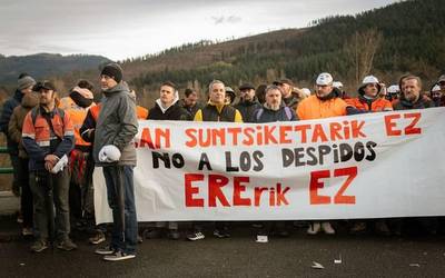 Tubos Reunidoseko langileek lanuzte eta grebekin jarraituko dute martxoaren 10etik aurrera