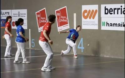 Iturriaga leitzarra eta Orbegozo nagusitu dira Adosen eskuz binakako txapelketaren Ereñotzuko jardunaldian