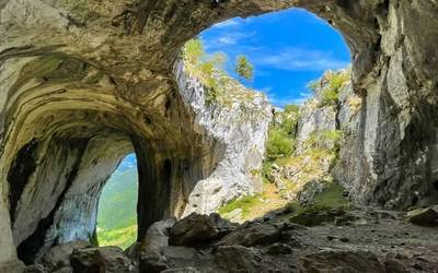 Oñatiko Aitzulo mendira irteera antolatu du Mendaroko guraso elkarteak martxoaren 8rako