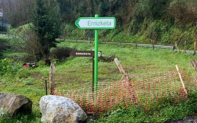 Soraluzeko Udalak seinaleak ipini ditu baserri bideetan