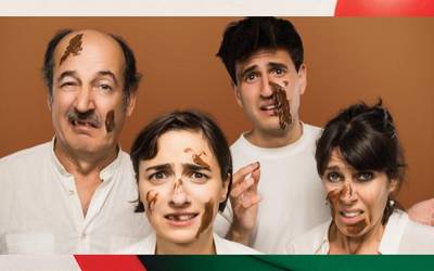 'Kaka' antzezlanaz solasean, Erika Olaizola eta Xanti Agirrezabala aktoreekin