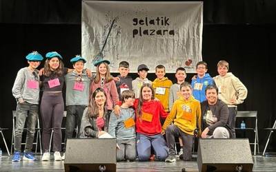 Gelatik Plazara bertsolari gazteen topaketa egingo dute Bergaran