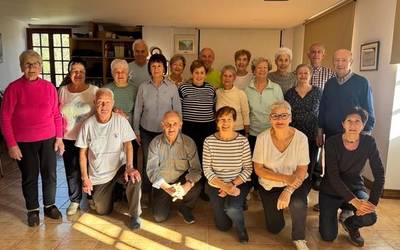 Garai bateko zein gaurko doinuen erritmora mugitzen dira Pake Lekun