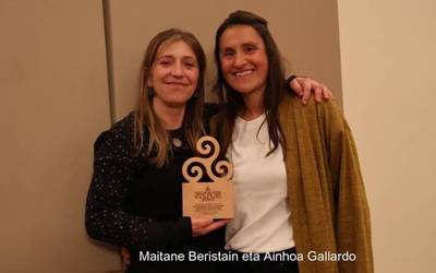 Maitane Beristain itziartarra Landaola Saria jaso berritan