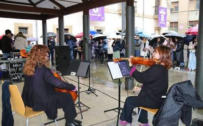 Ermuko Udalak Martxoaren 8ko ekitaldi instituzionala egin du gaur goizean