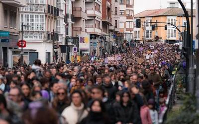 Borroka feministaren beharra aldarrikatu dute Gasteizen