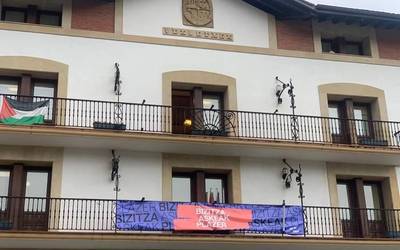 Orioko EAJk aldizkarian jasotakoen gaineko "beharrezko argibideak" eman ditu EH Bilduk