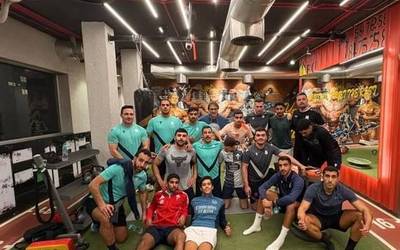 Areto futbola, txirrindularitza eta futbola