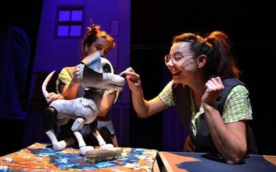 Bi antzezlan izango dira asteburuan Aita Mari aretoan