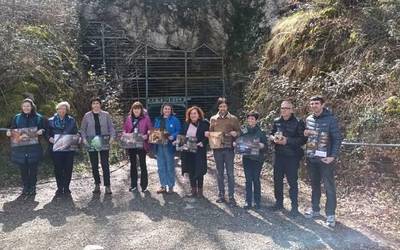 Kobazuloen XVI. Eguna ospatuko dute datozen bi asteburuetan eskualdeko lezeetan ere