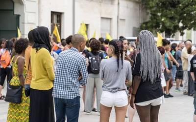 Getxok arrazakeriaren aurkako egitaraua antolatu du martxoaren 21aren harira