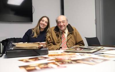 Diseinuekin historia egin duen aitonaren lana, lekukoa pasioz hartu dion bilobak kontatua