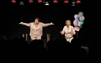 'Promesa berdina egin diegu lagun guztiei' eta 'Hautsak harrotzen', Ispiluen gelan