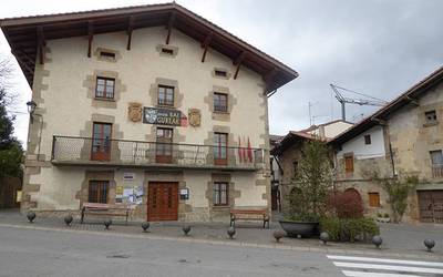 Urdiainek badu bake epailea