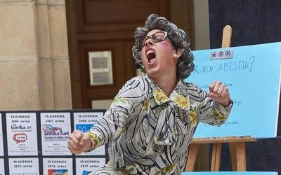 'Ttipi-ttapa, ttipi-ttapa...' antzezlana emango dute Mendaron martxoaren 22an