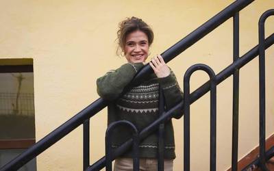 «Atzerritik etorritako gazte hauei aukera bat eman behar diegu»