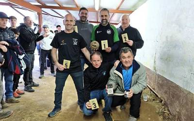 Ezozi taldeko Javi Martino nagusi Aiastiako tiraldian