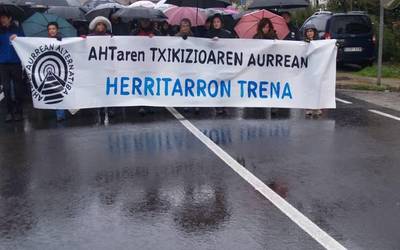 AHTren aurrean alternatiba badagoela adierazi dute